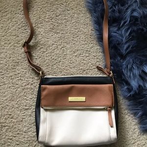 Liz Claiborne crossbody
